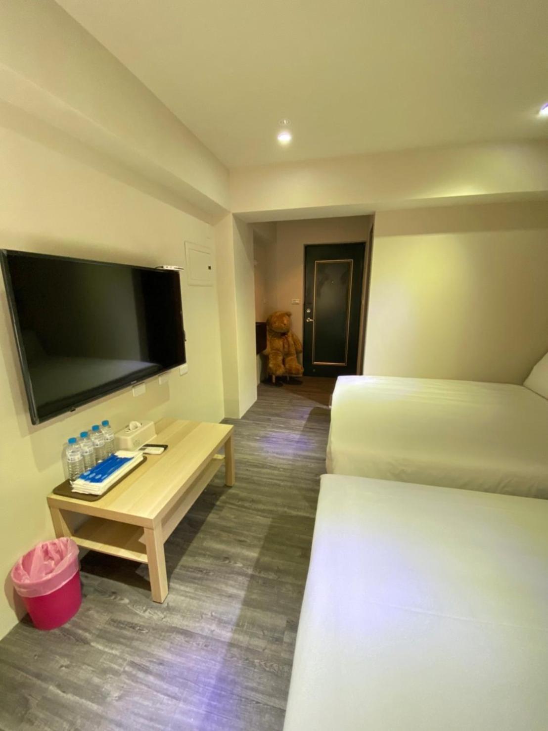 逢甲 Toy Room Tajcshung Kültér fotó